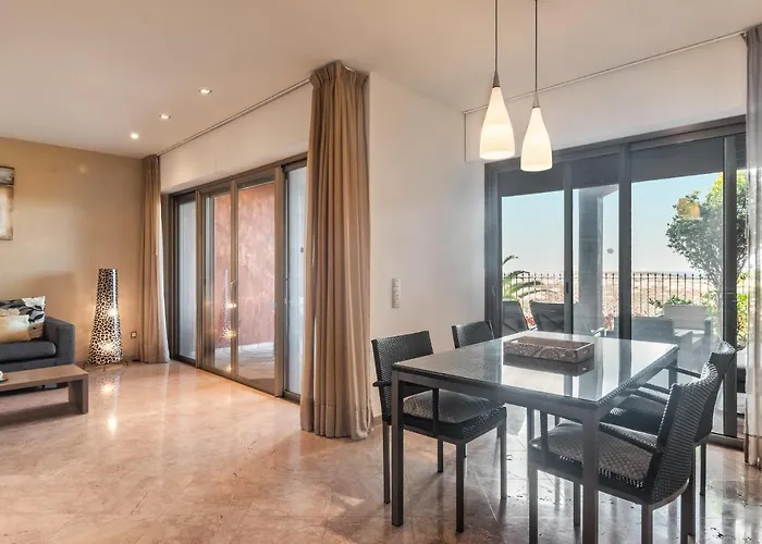 בית נופש Alzaro 0 פאלם-מאר