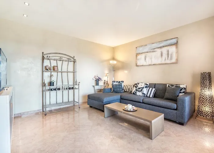 Alzaro 0 Holiday home